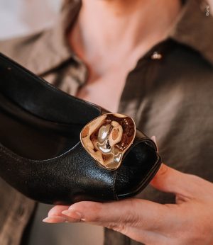 SAPATO PEEP TOE EM COURO